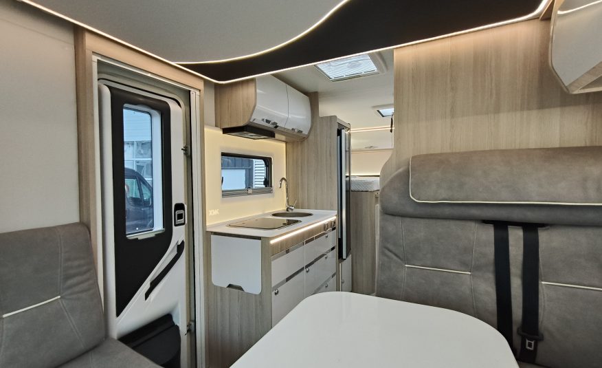Sun Driver T690 Premium Lengte bedden en hefbed 5 pers. Automaat