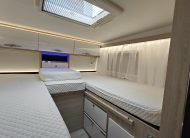 Sun Driver T690 Premium Lengte bedden en hefbed 5 pers. Automaat