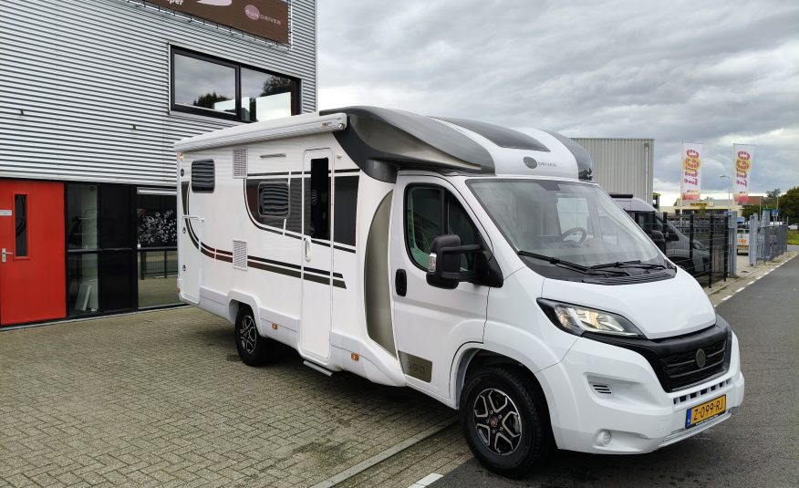 Sun Driver T690 Premium Lengte bedden en hefbed 5 pers. Automaat