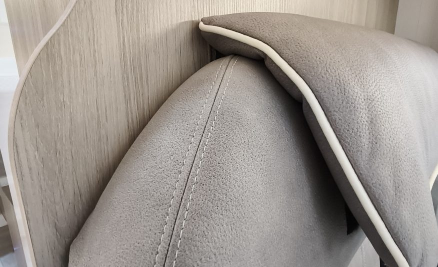 Sun Driver T690 Premium Lengte bedden en hefbed 5 pers. Automaat