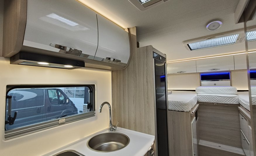Sun Driver T690 Premium Lengte bedden en hefbed 5 pers. Automaat