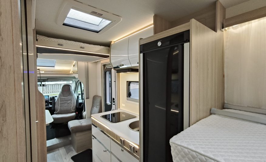 Sun Driver T690 Premium Lengte bedden en hefbed 5 pers. Automaat