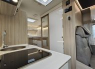 Sun Driver T690 Premium Lengte bedden en hefbed 5 pers. Automaat