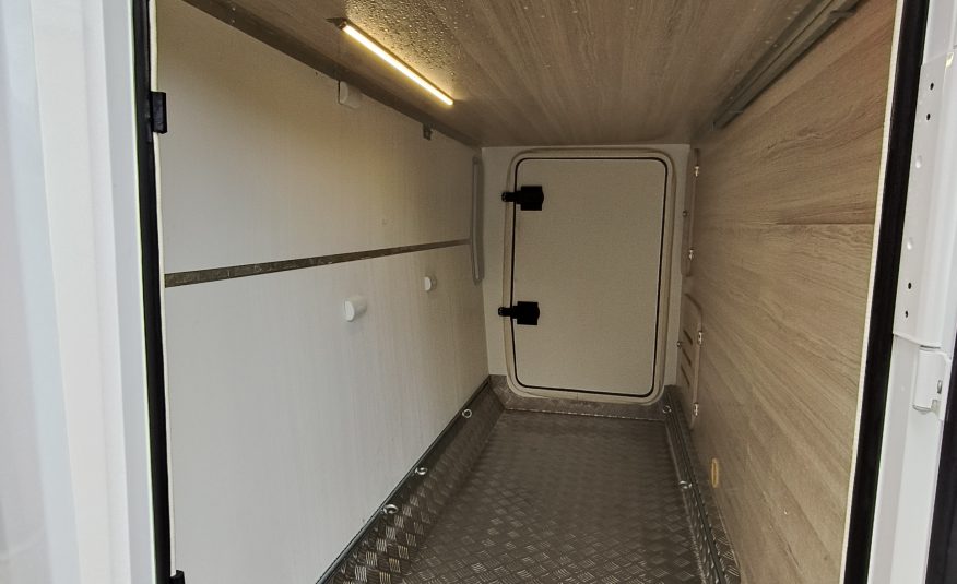 Sun Driver T690 Premium Lengte bedden en hefbed 5 pers. Automaat