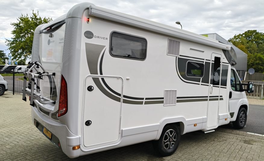 Sun Driver T690 Premium Lengte bedden en hefbed 5 pers. Automaat