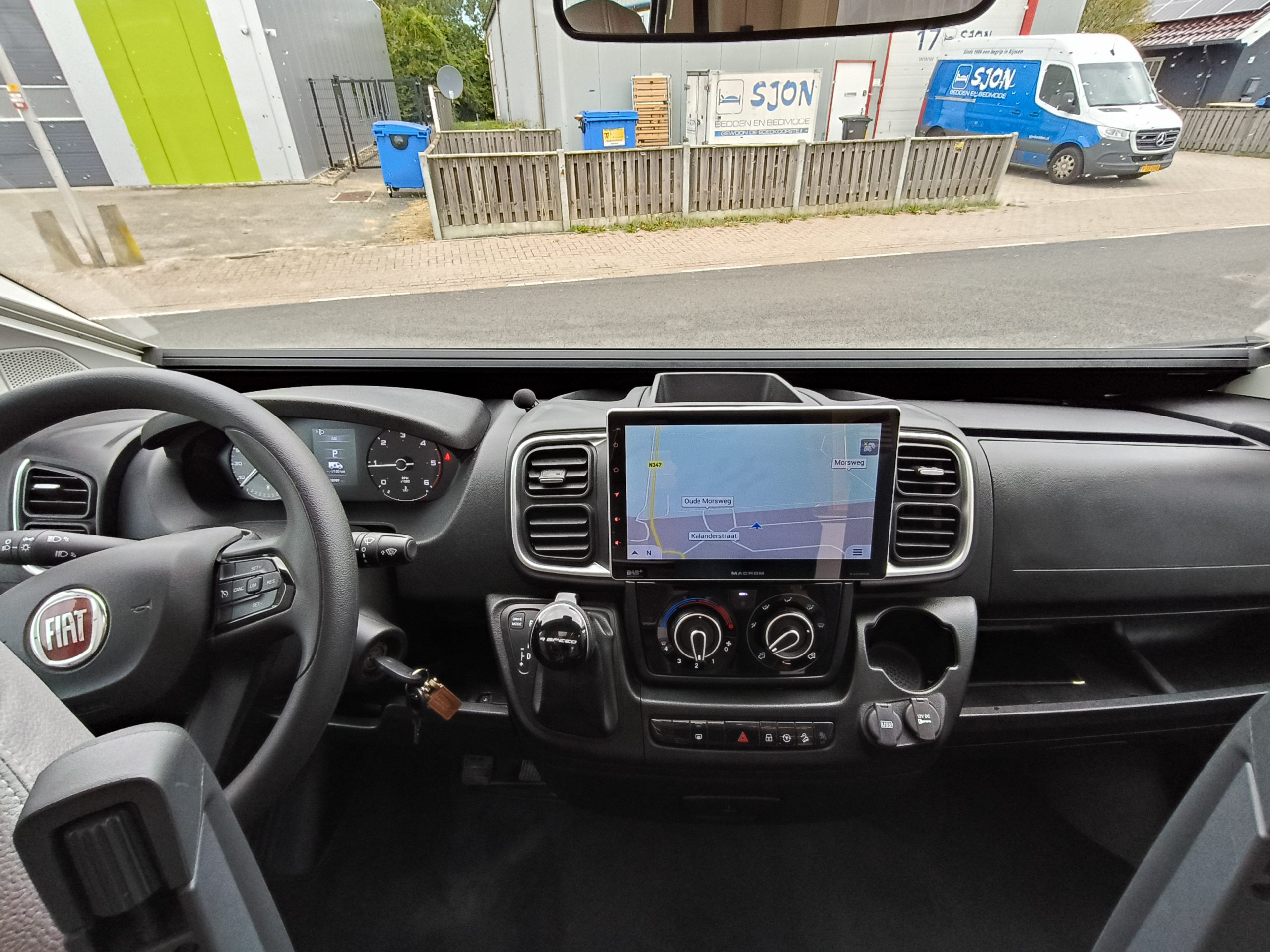 Sun Driver T690 Premium Lengte bedden en hefbed 5 pers. Automaat