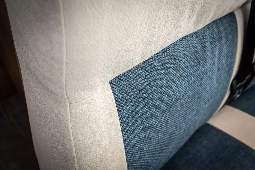 GiottiVan 60B YOUNG Limited Edition 4 persoons met uitneembare stapelbedden