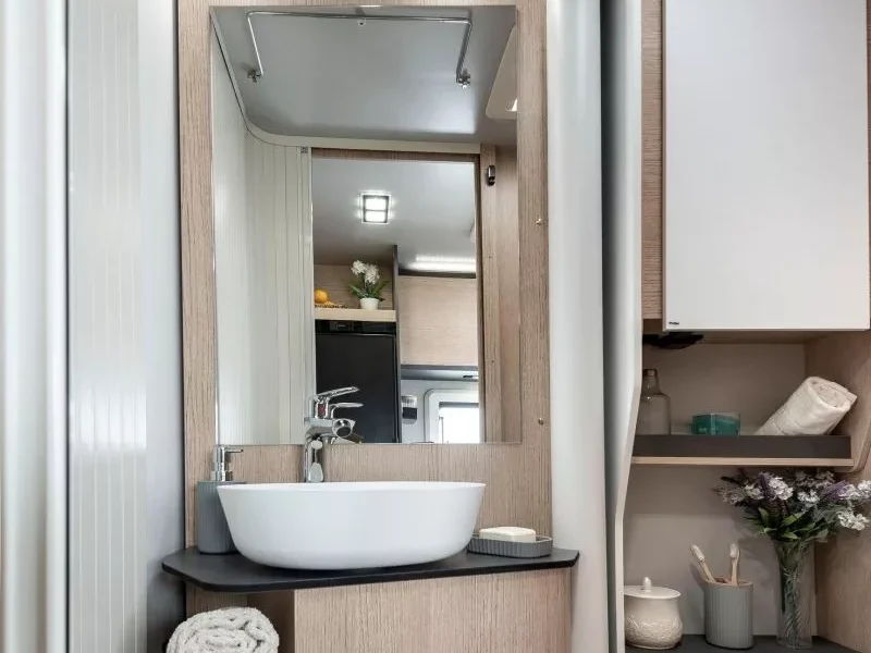 GiottiLine Compact CX 60 Van den Belt Caravan en Camper (19)