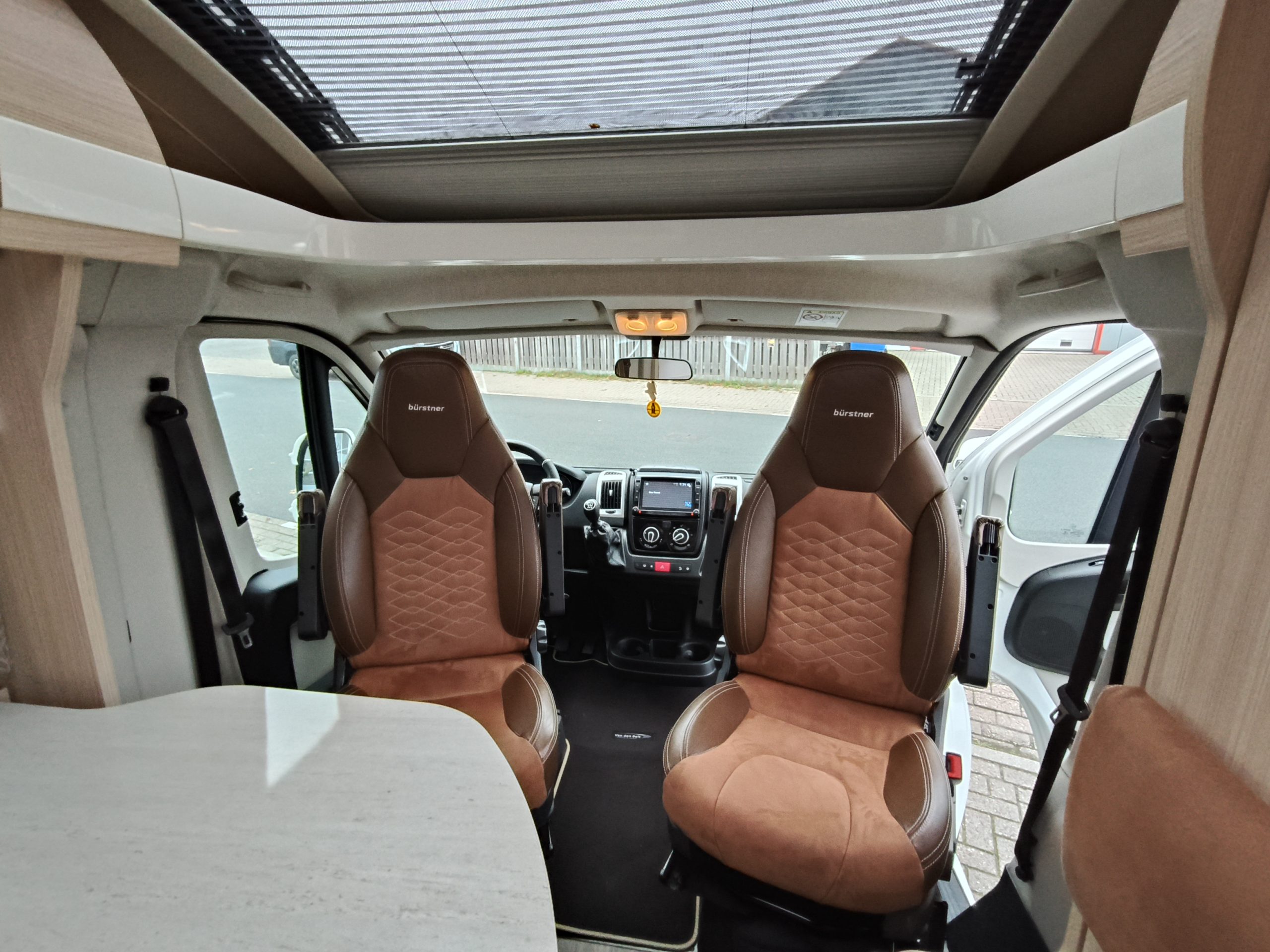 Burstner Travel-Van T620 G Lengtebedden