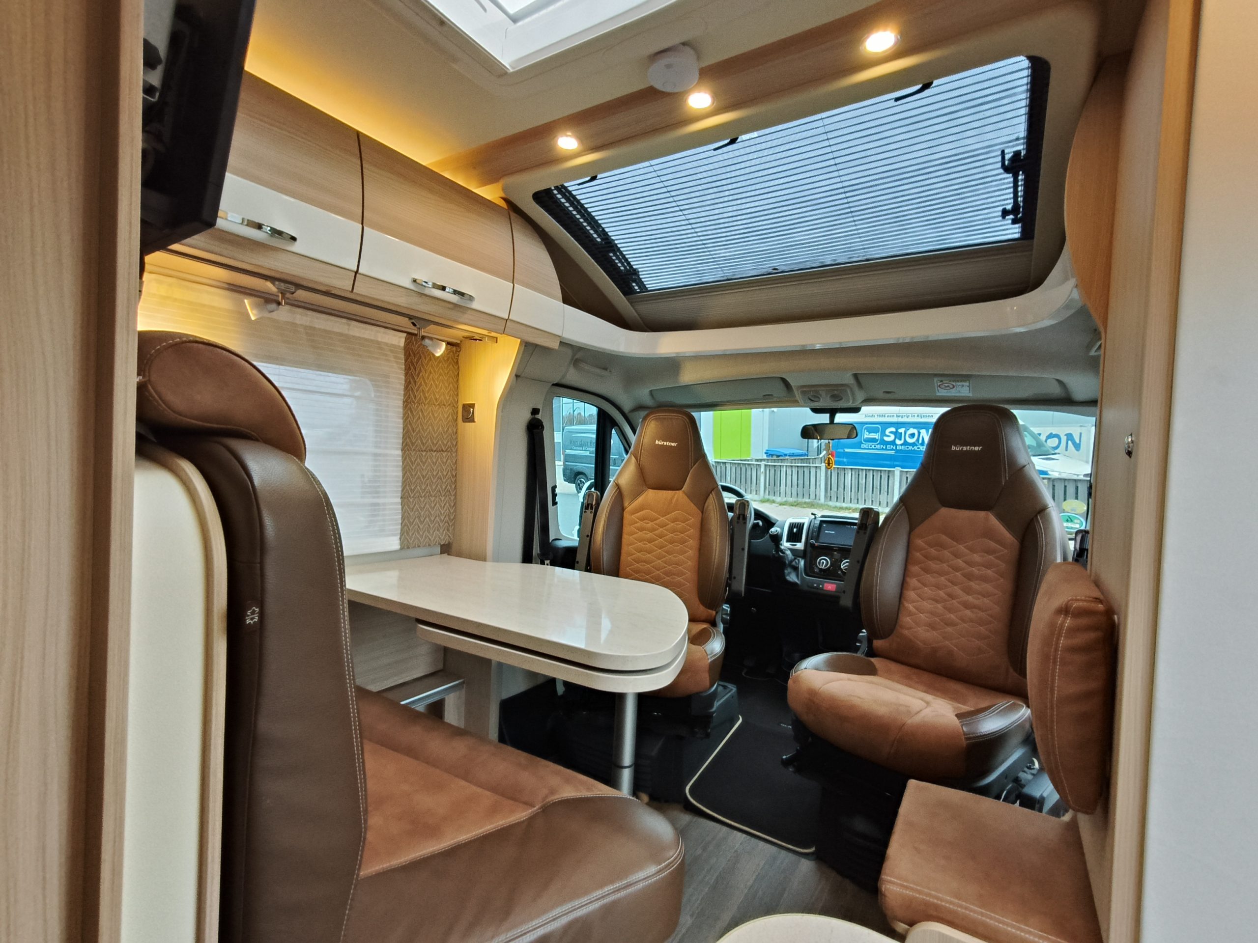 Burstner Travel-Van T620 G Lengtebedden