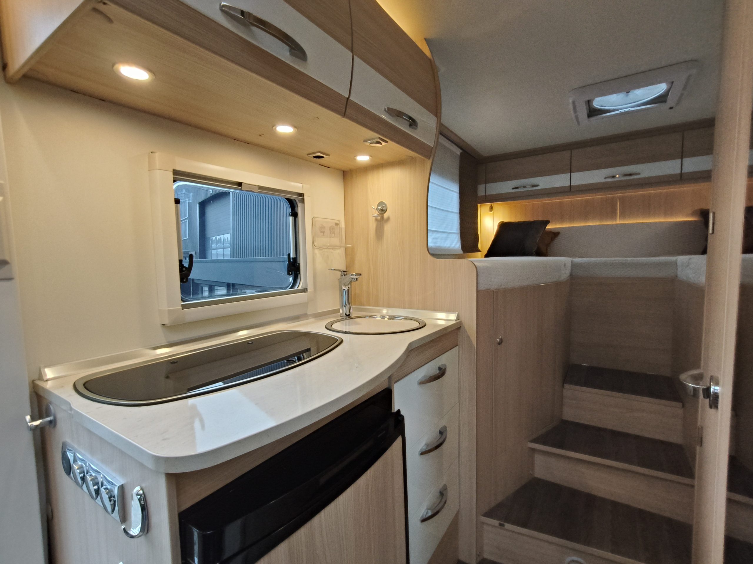 Burstner Travel-Van T620 G Lengtebedden