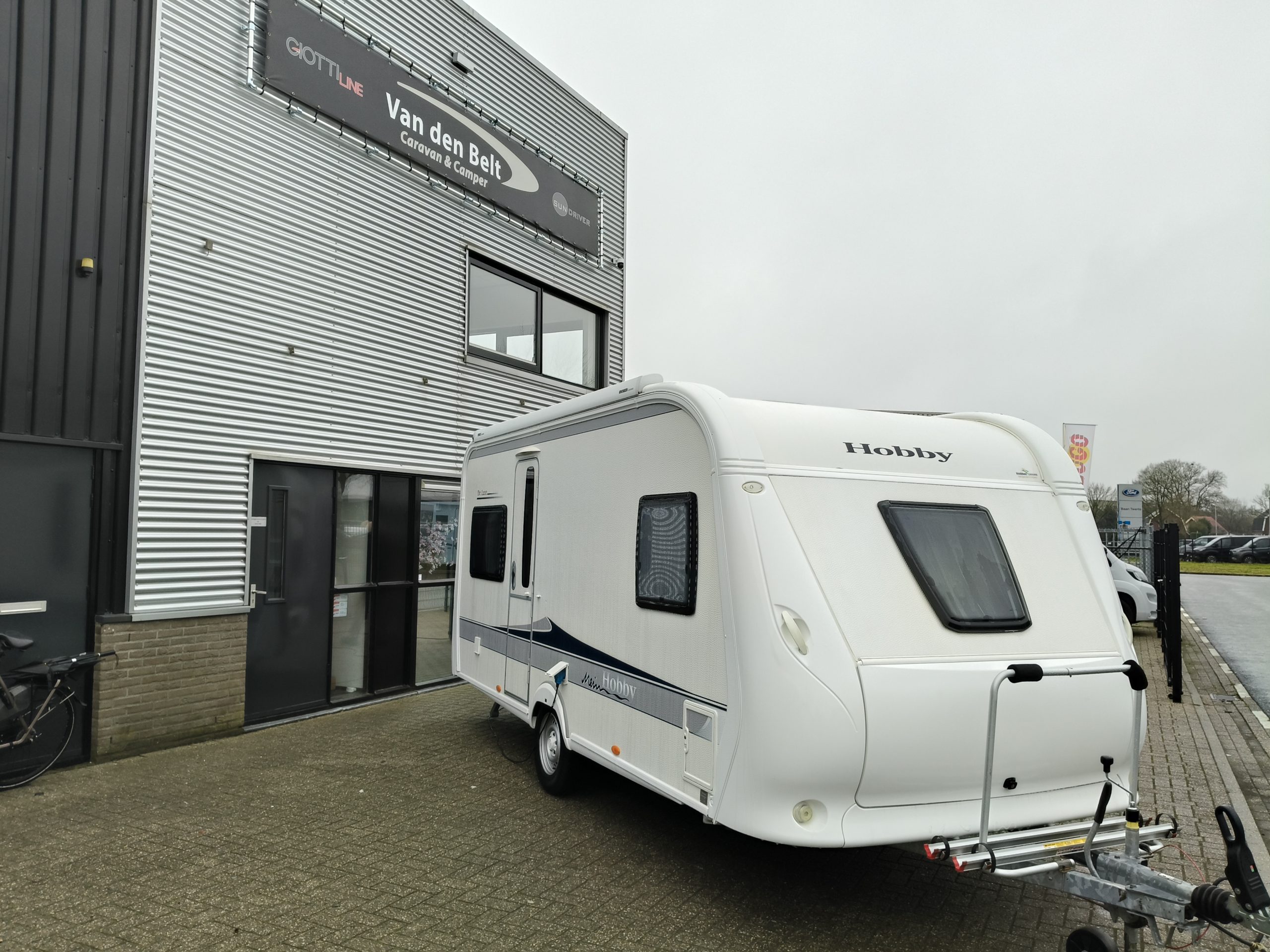 Hobby de Luxe 460 UFE