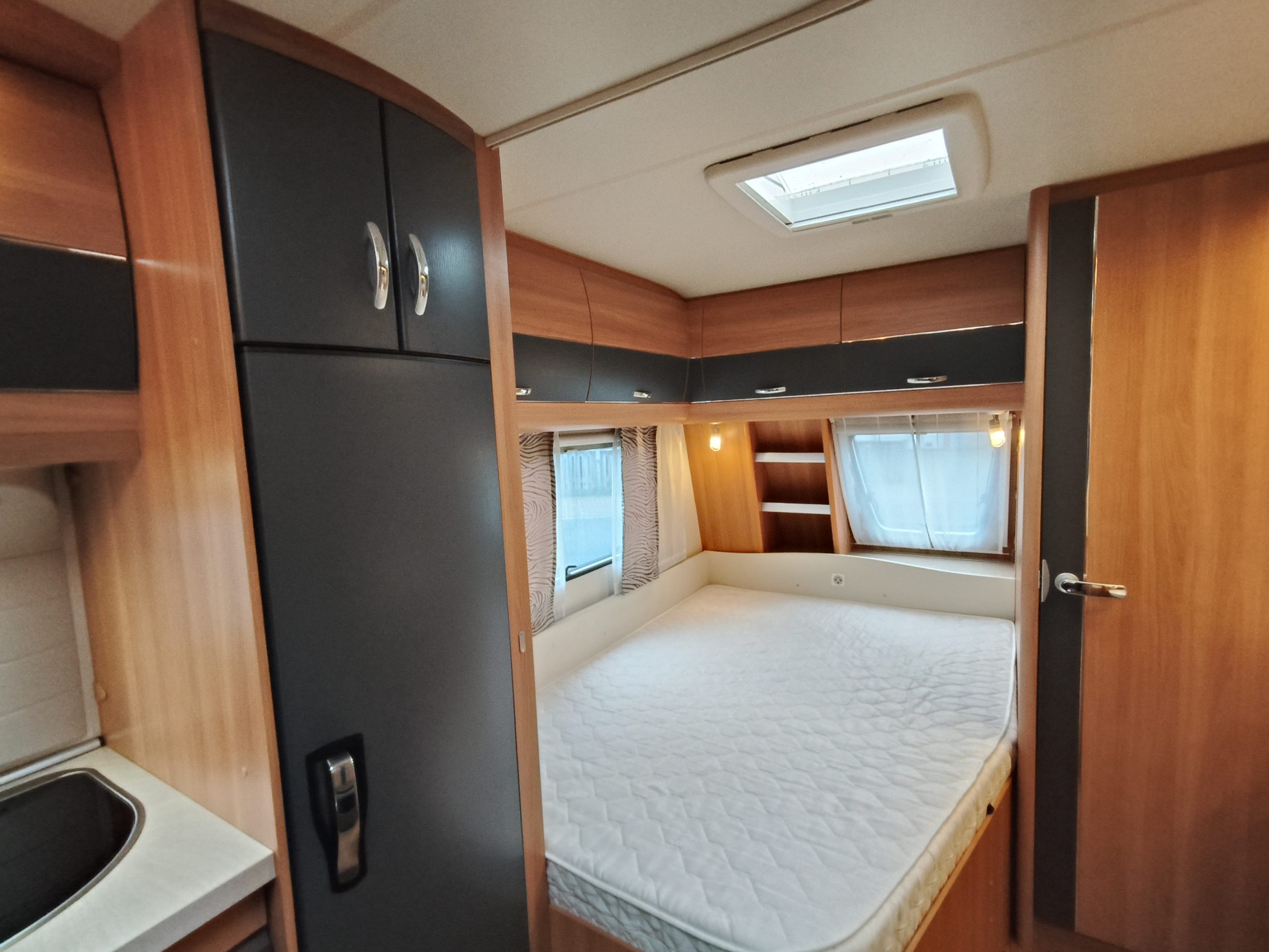 Hobby de Luxe 460 UFE