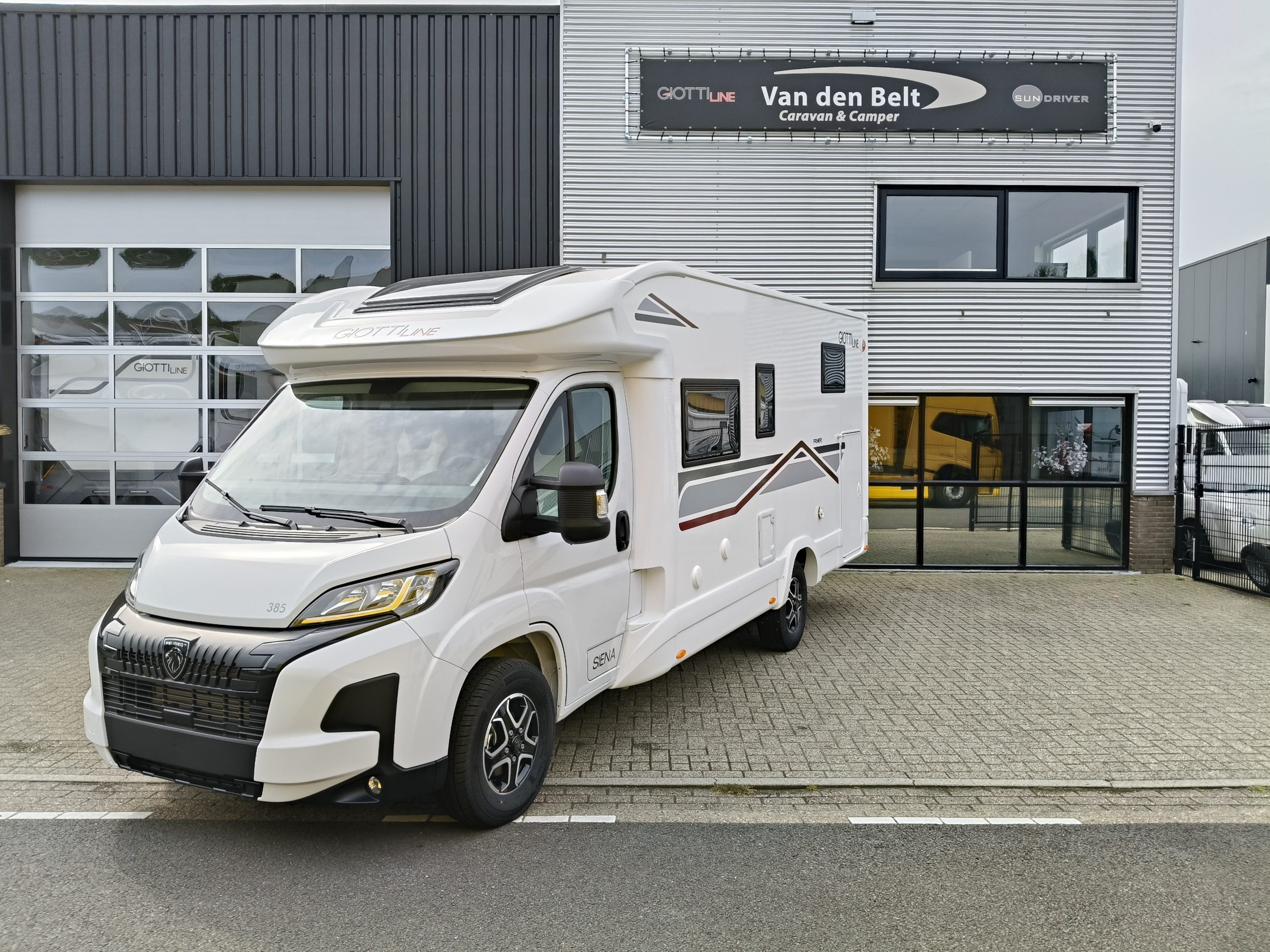 GiottiLine Siena 385  Premiere Edition enkelebedden met hefbed 5 pers.  model 27 automaat