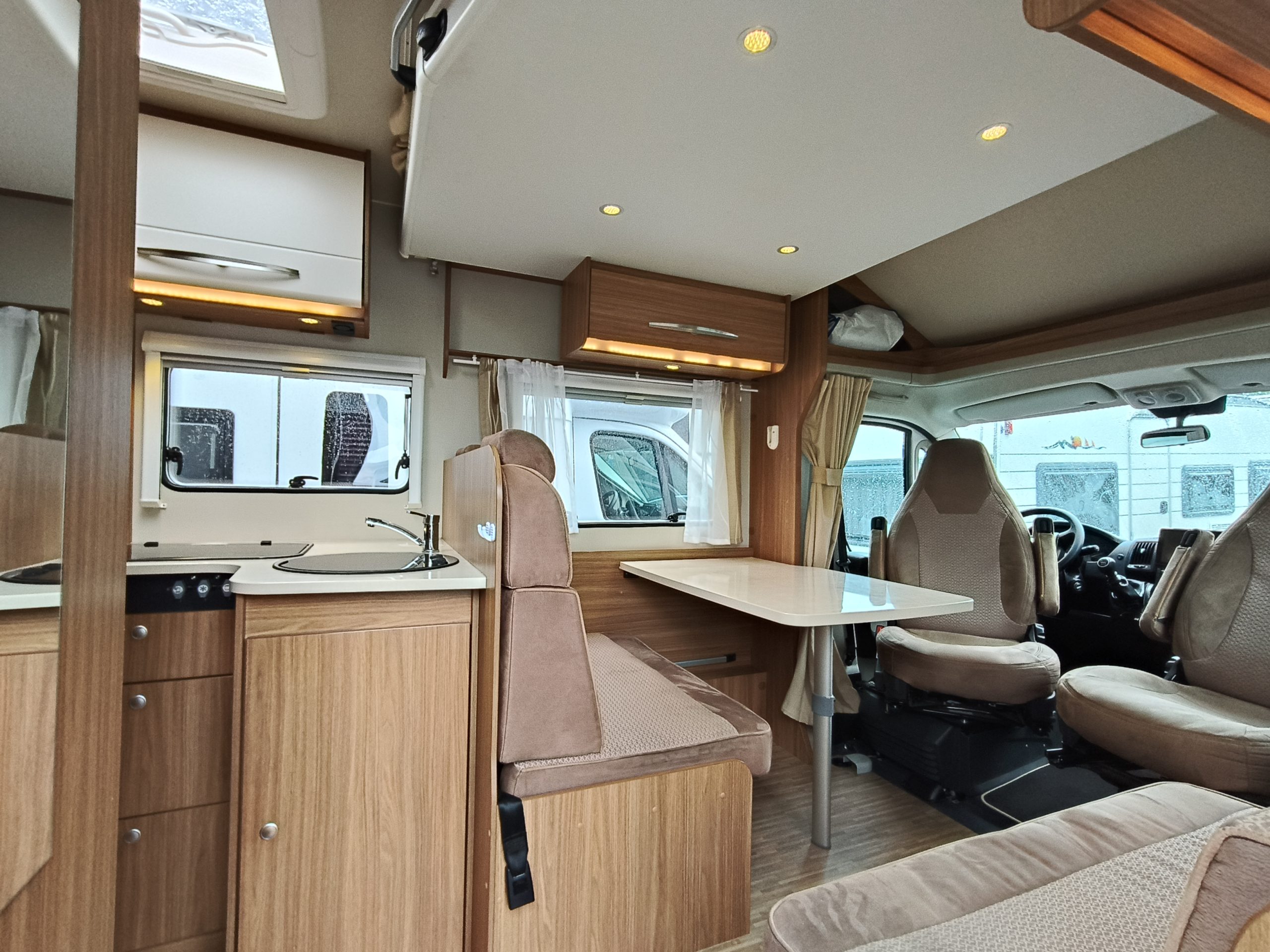 Carado T448 lengtebedden en hefbed