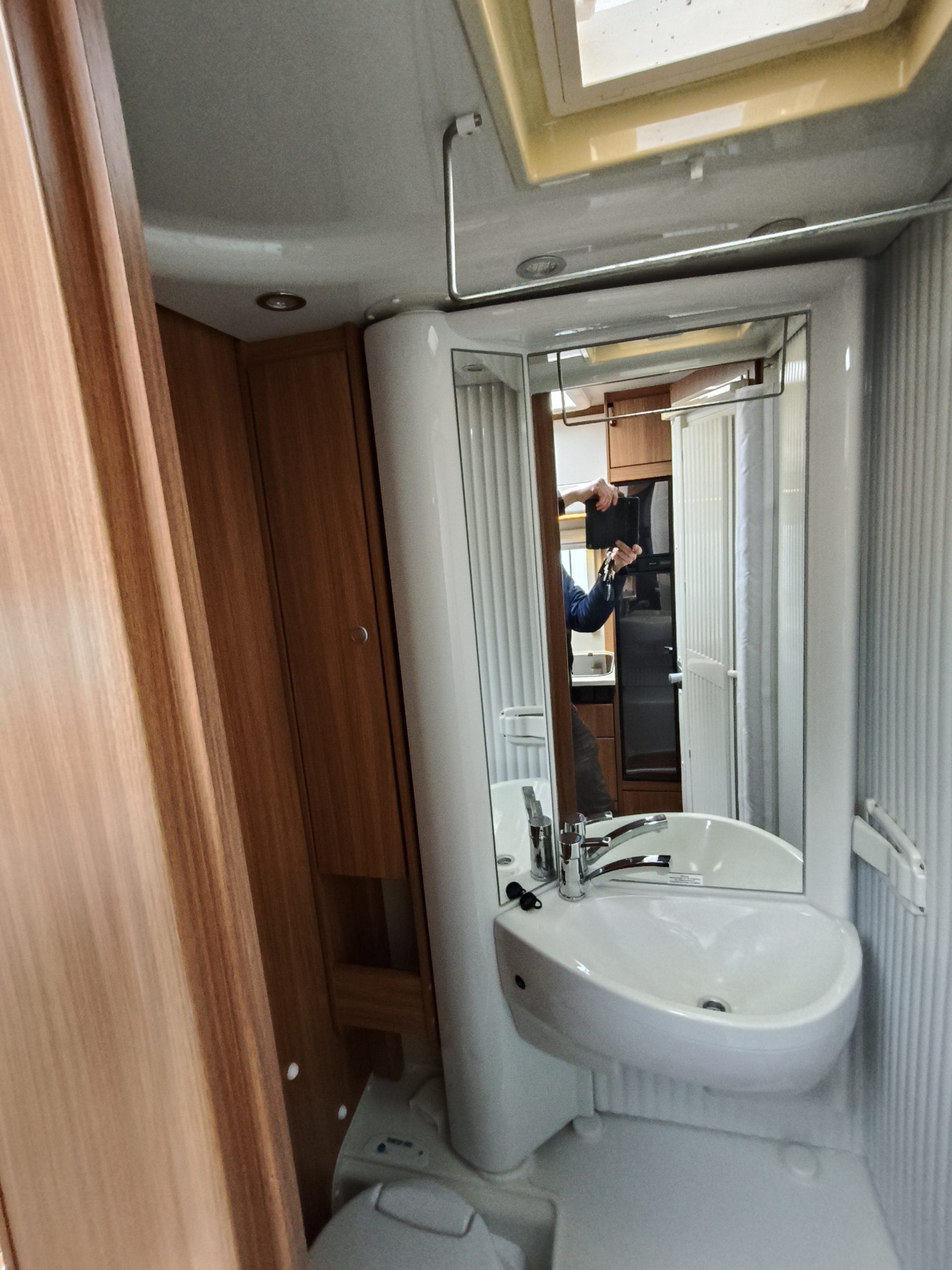Carado T448 lengtebedden en hefbed