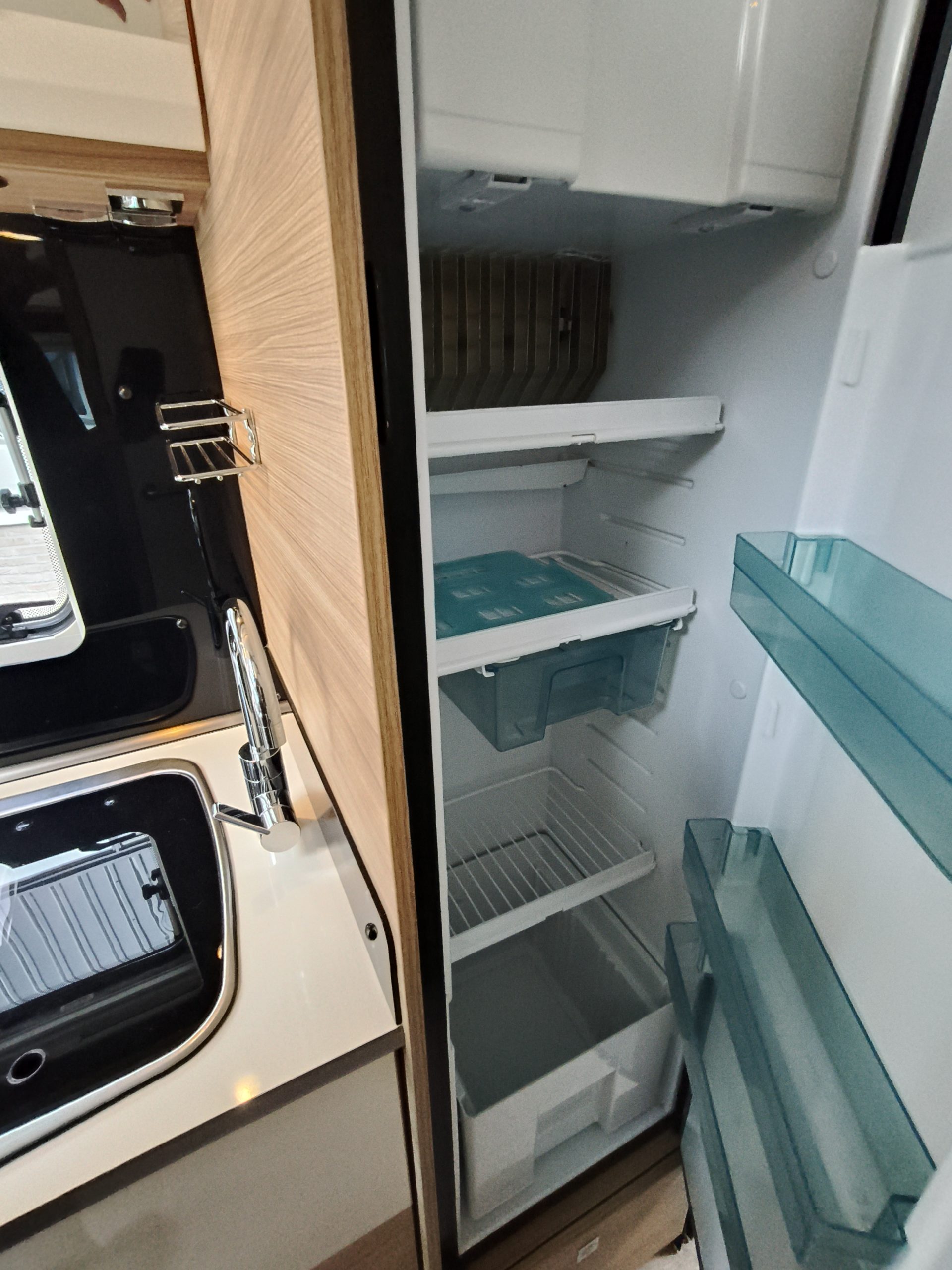 Dethleffs Globebus GT T006 Lengtebedden