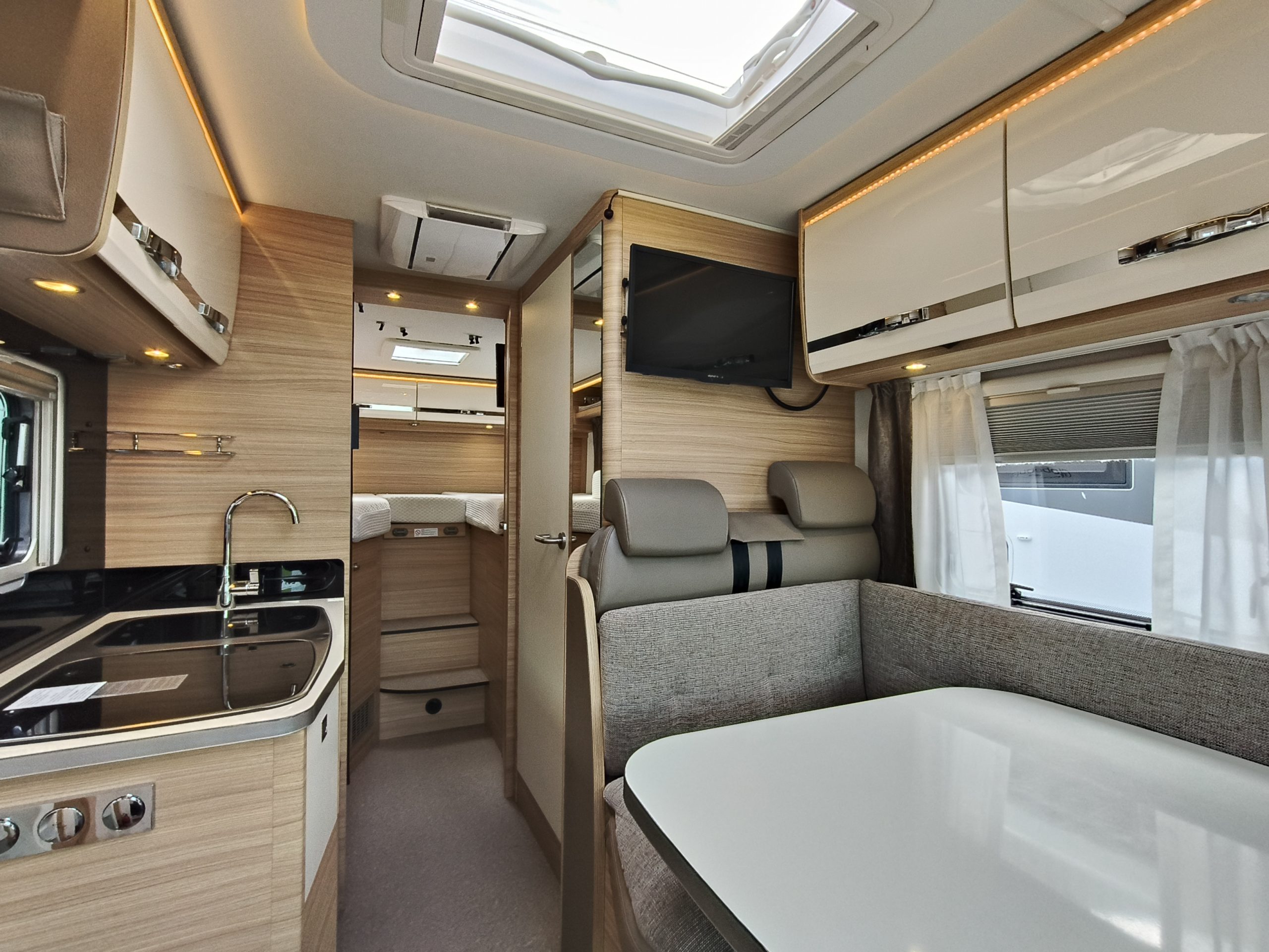 Dethleffs Globebus GT T006 Lengtebedden