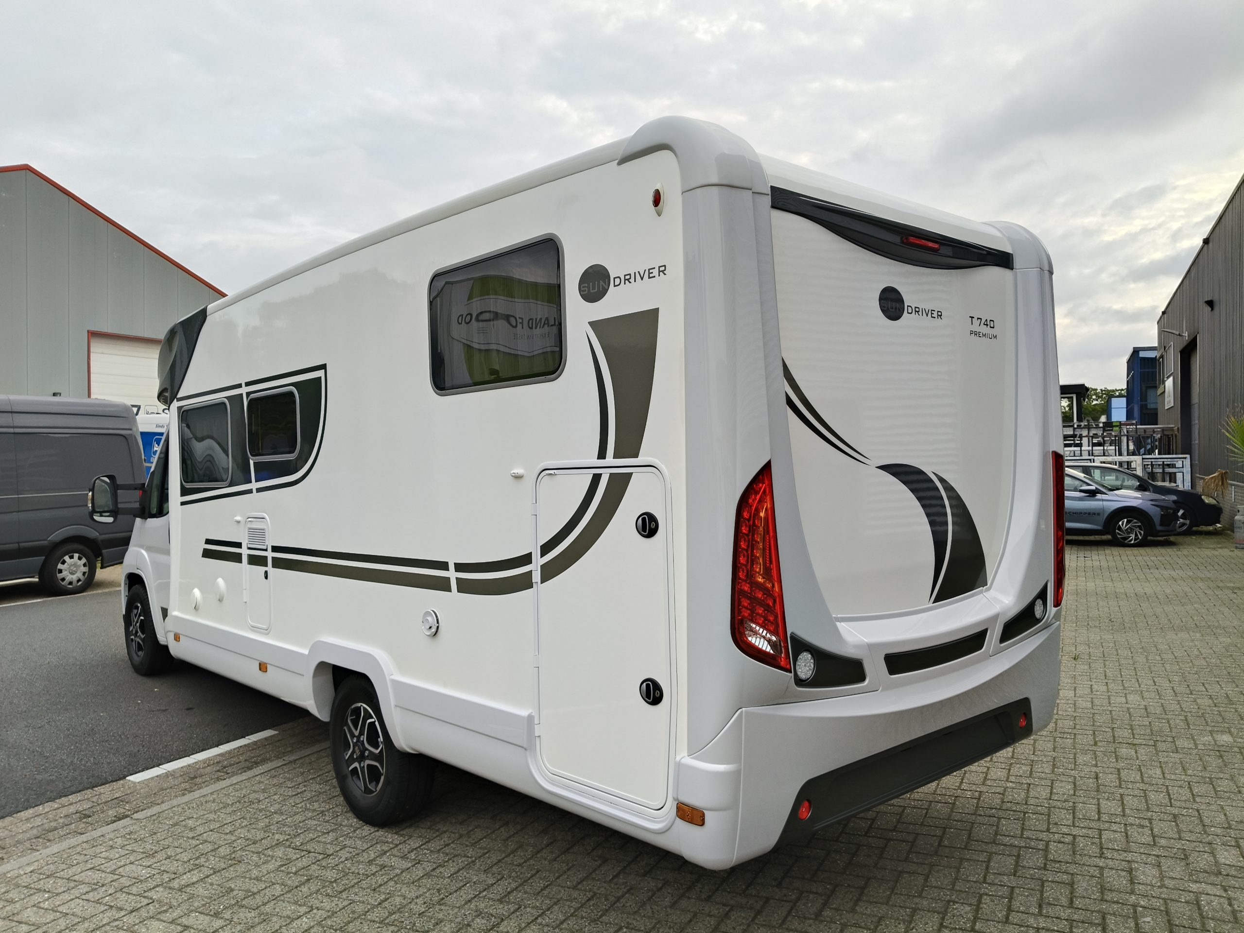 Sun Driver T740 Premium- Lengtebedden & Hefbed- Automaat! NIEUW 2027