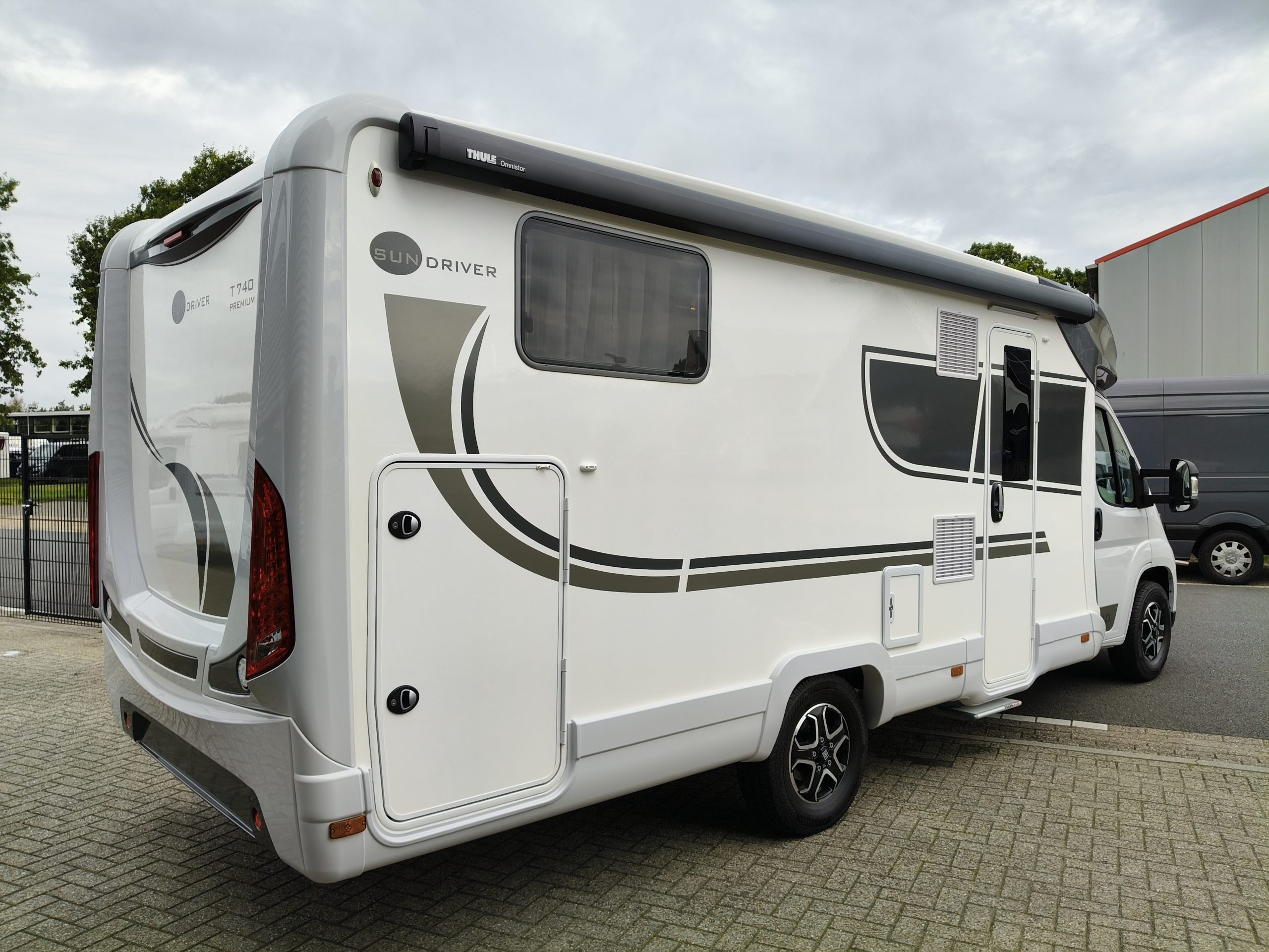 Sun Driver T740 Premium- Lengtebedden & Hefbed- Automaat! NIEUW 2027